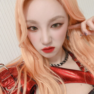 合照
李宥姃
minji
宋雨琦