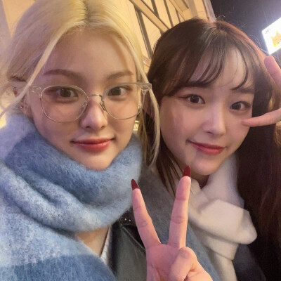 合照
李宥姃
minji
宋雨琦