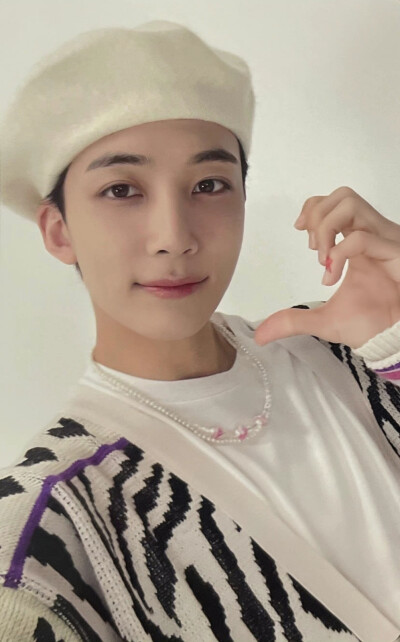 SEVENTEEN jeonghan 尹净汉