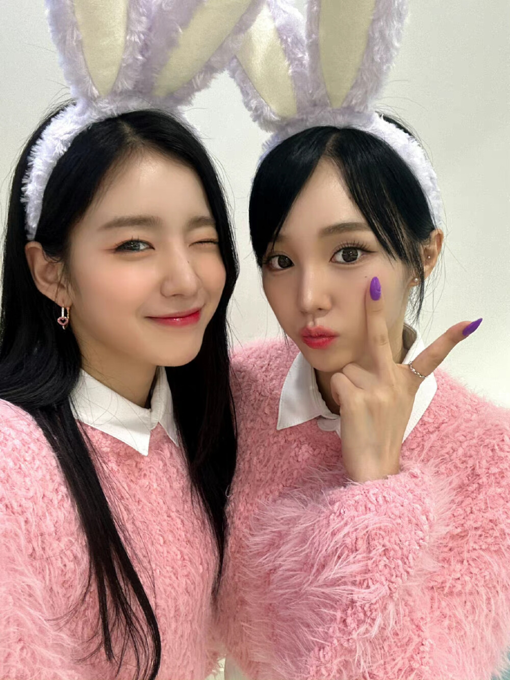 宇妍 & 权娜妍
/图源见logo ​​​侵删