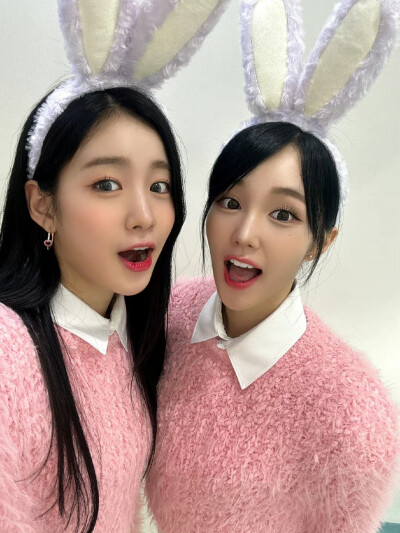 宇妍 & 权娜妍
/图源见logo ​​​侵删