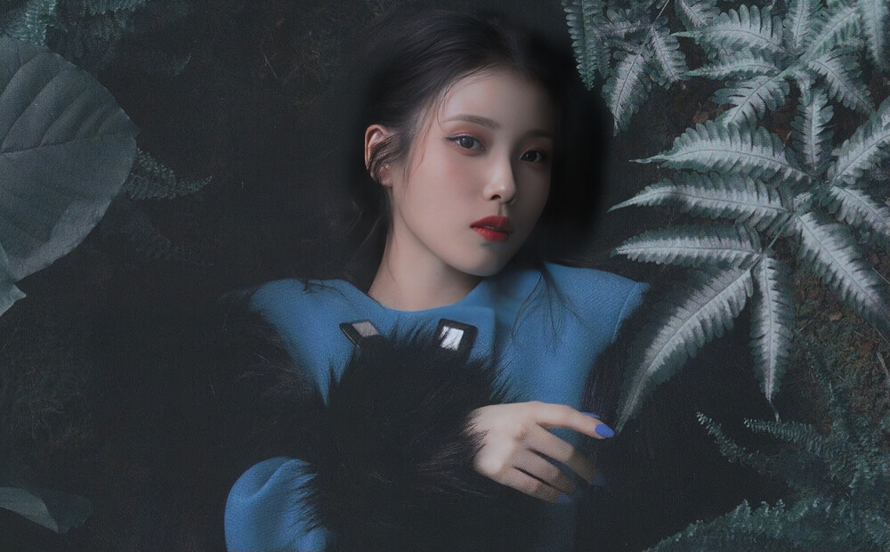 iu_月上