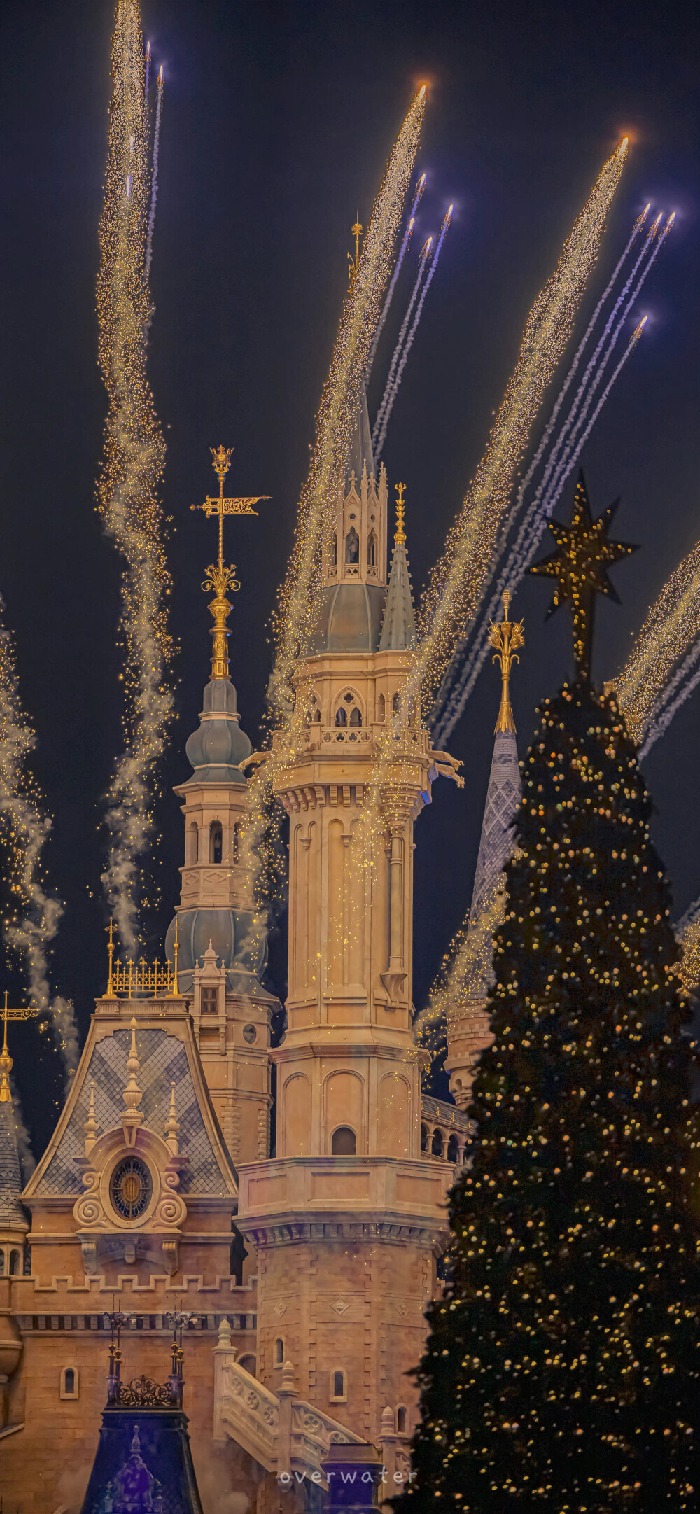 ▸迪士尼壁纸
"迪士尼乐园圣诞夜"