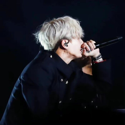 suga
