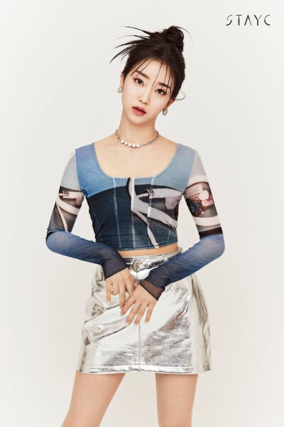 裴秀珉 sumin
/图源见logo ​​​侵删