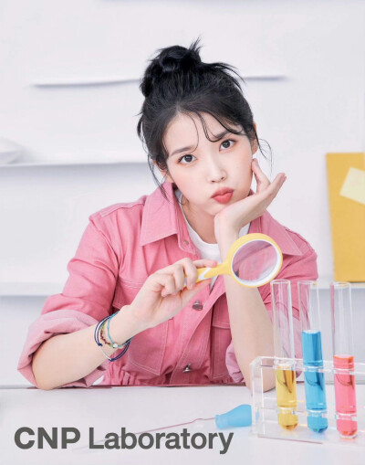 IU李知恩
IU×CNP