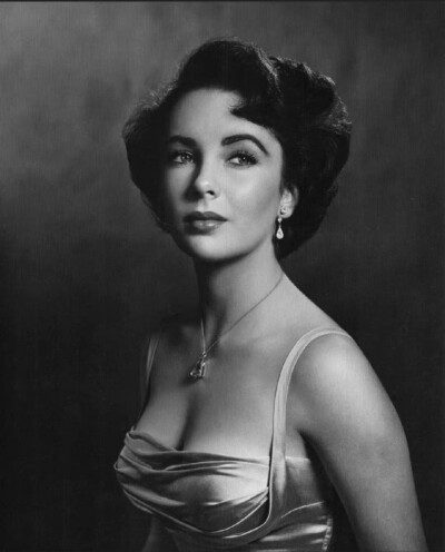 Elizabeth Taylor
