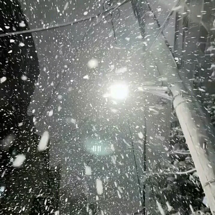 下雪了