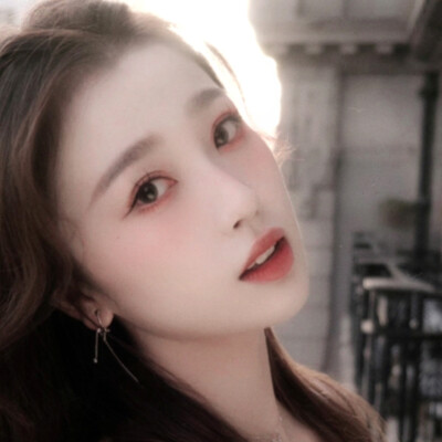     //… たそがれ黄昏降临“けもの犬”