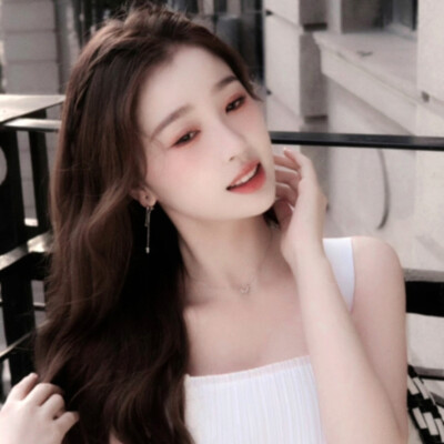     //… たそがれ黄昏降临“けもの犬”