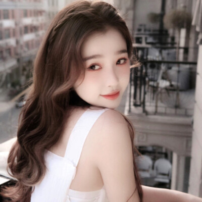     //… たそがれ黄昏降临“けもの犬”