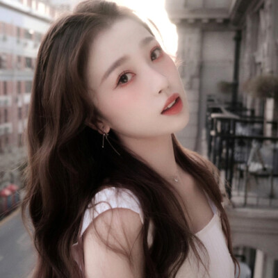     //… たそがれ黄昏降临“けもの犬”