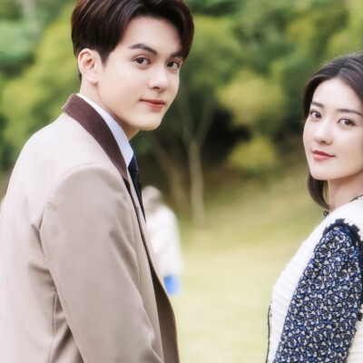 叶时蓝and陆昭西
自截