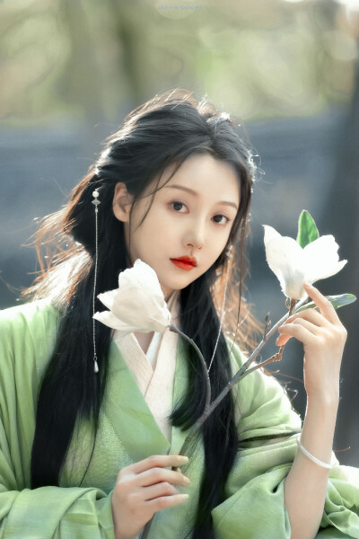 姜贞羽▪
cr.青雾橘