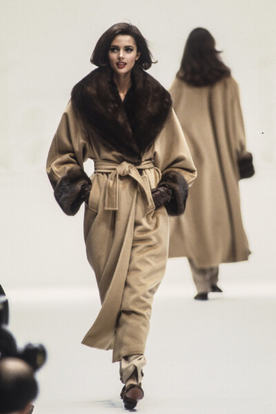 MAX MARA 1992