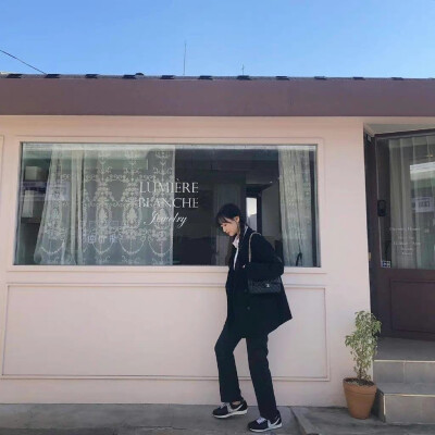 柳洙正 Sujeong
/图源见logo ​​​侵删