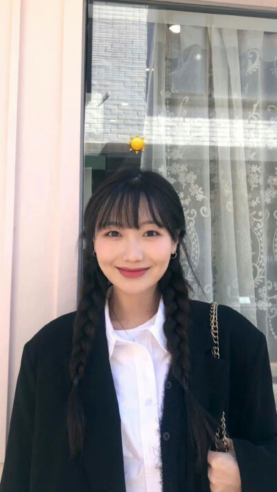柳洙正 Sujeong
/图源见logo ​​​侵删
