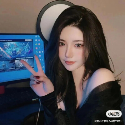 女生头像真人
点赞加关注