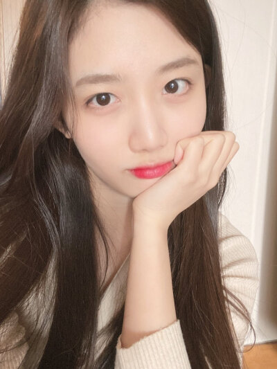 崔裕姝 yuju
/图源见logo ​​​侵删