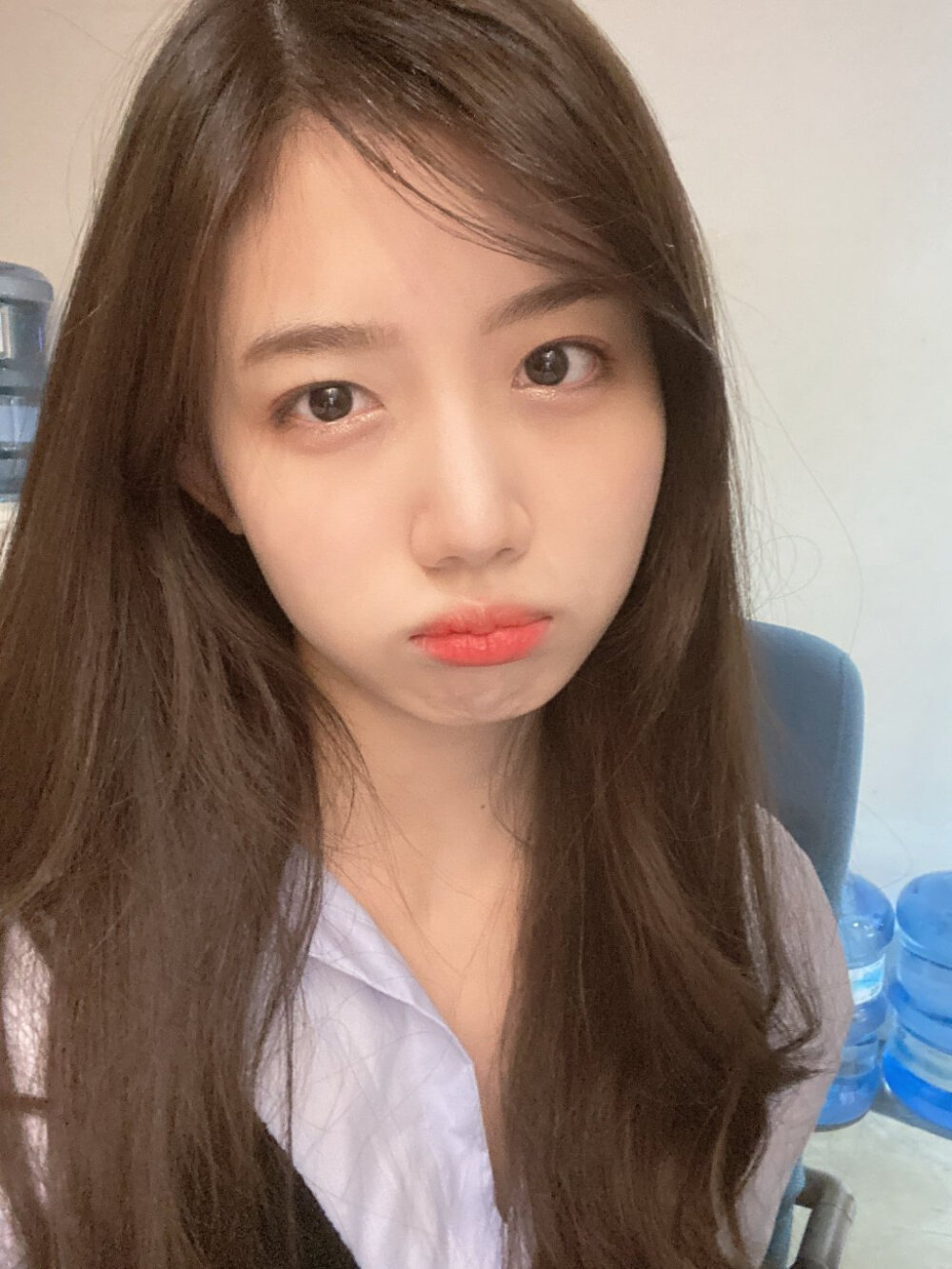 崔裕姝 yuju
/图源见logo ​​​侵删