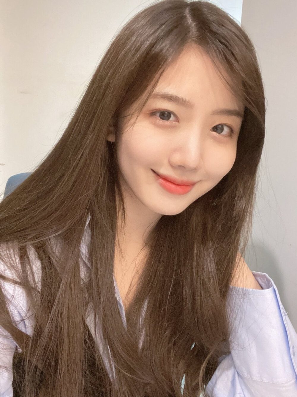 崔裕姝 yuju
/图源见logo ​​​侵删