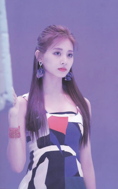 周子瑜 tzuyu
/图源见logo ​​​侵删