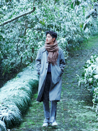 肖战
腊八快乐～