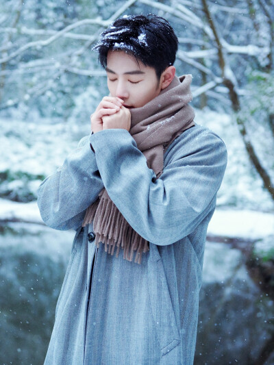 肖战
腊八快乐～