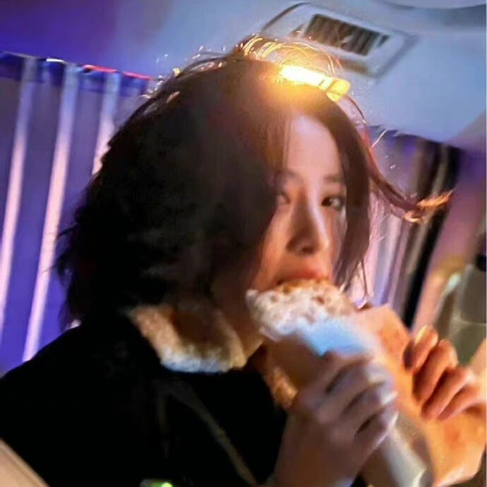 周雨彤头像女生头像可爱搞怪风格个性有趣沙雕美女气质