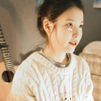 IU | IUTV
cr:窥见银河星雾