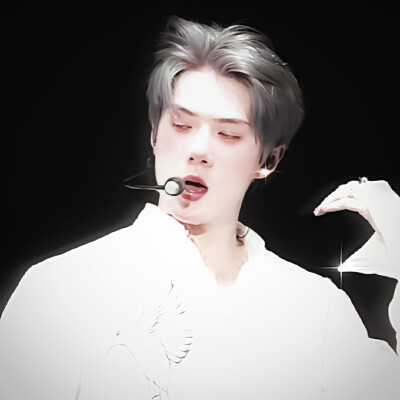  *Moon god.(외롭다.)//吴世勋Sehun cr.CanUKeepASecret