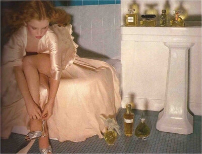 Belles Filles, Guy Bourdin (1977)
The Art of Pampering. 