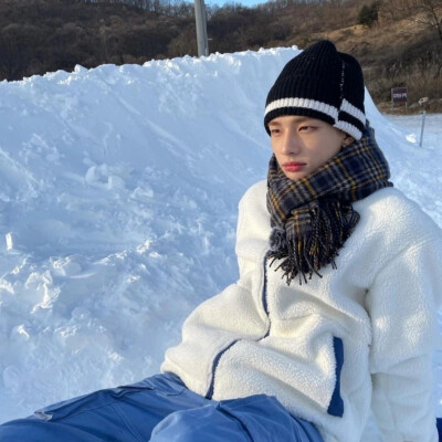 黄铉辰 ' SKZ CODE