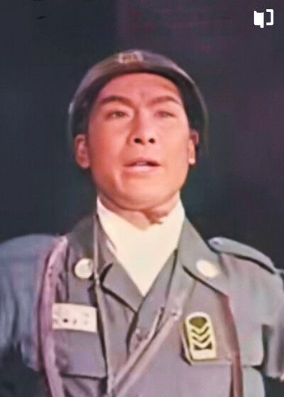 谢伟才（1941—2020），山东省话剧院一级演员。在现代京剧《奇袭白虎团》中扮演朝鲜人民军金大勇。