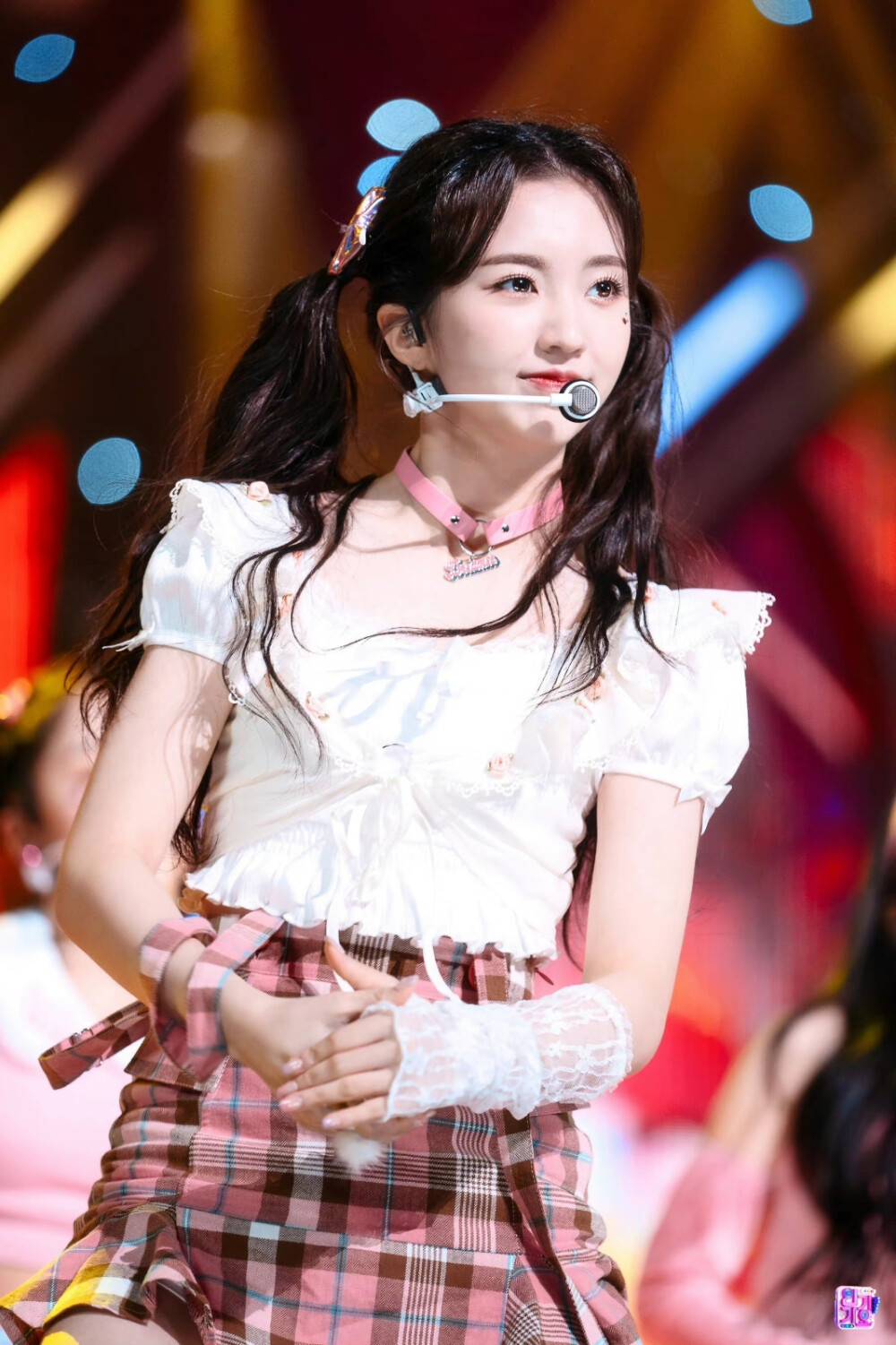 Yeseo 姜艺书
/图源见logo ​​​侵删