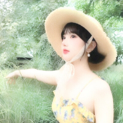 可否像我约定 生怕触碰一下你就会飞走 Like a butterfly（宛若蝴蝶）