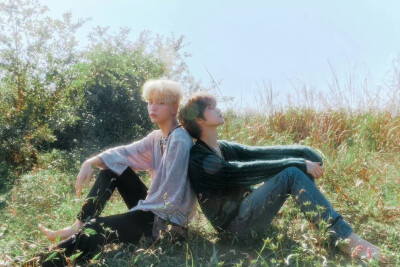 TOMORROW_X_TOGETHER
TXT