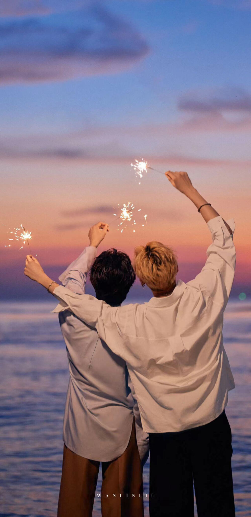 诺帕努·甘塔柴Boun文总+瓦鲁特·查瓦力朱吉翁Prem方伟奇（包包）聚光采访（烟花）