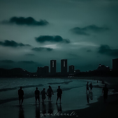 雲のない土地に行って、私たちは満開の花を賛美するために来ました。