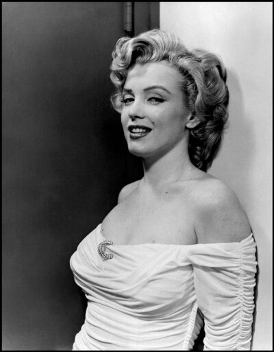 Marilyn Monroe / LIFE Magazine 1952
by Philippe Halsman
