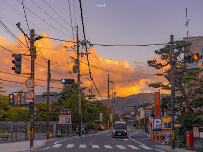 夕阳下的日本小城 背景图