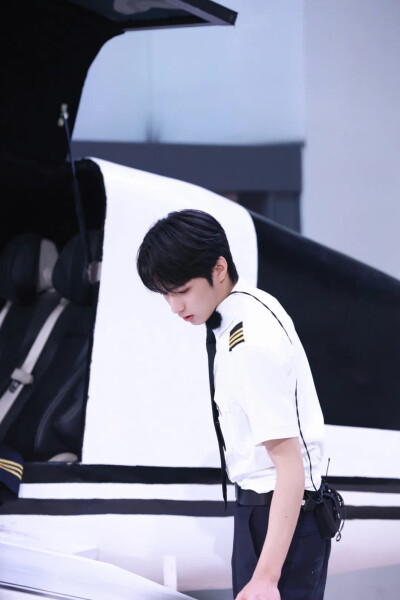 刘耀文
无限超越班