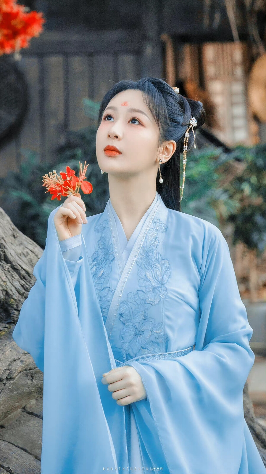 小夭×杨紫
cr.沫奈星吟