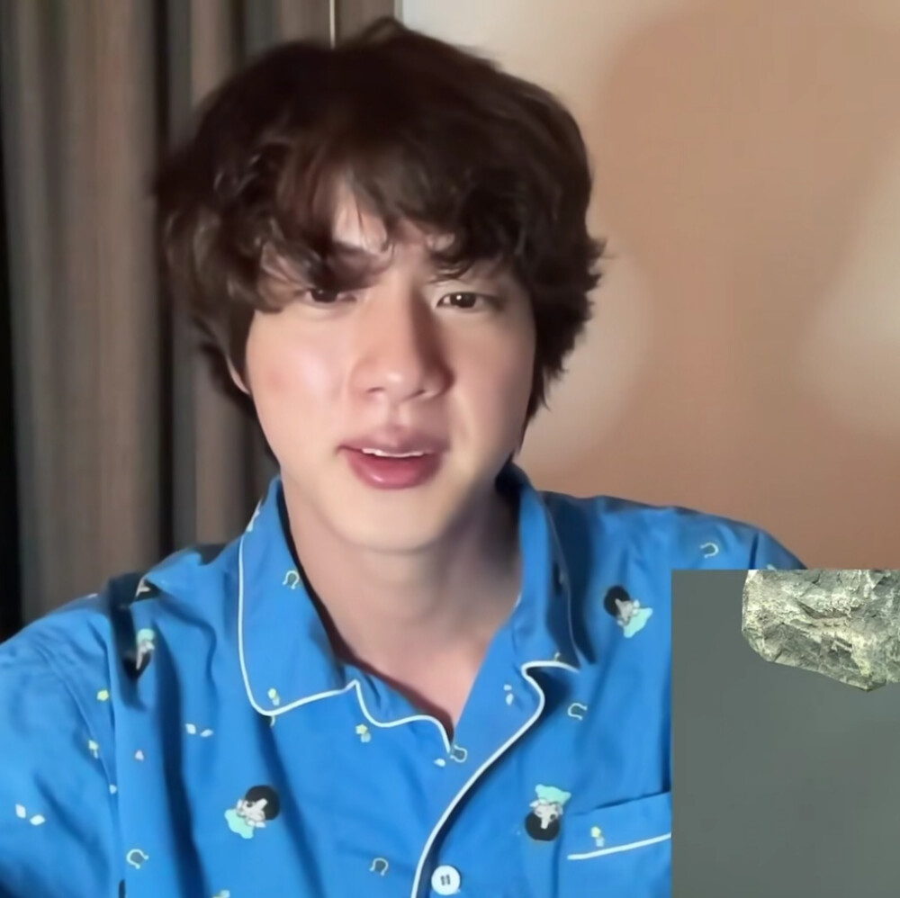 BTS金硕珍可二改
标颜木杞