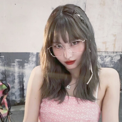 MOMO