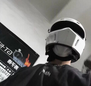 氛围感男生头像