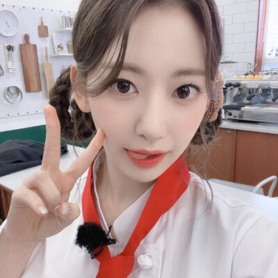 ►宫脇咲良头像