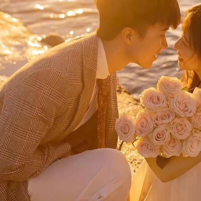 真人情侣头像ᨐ.