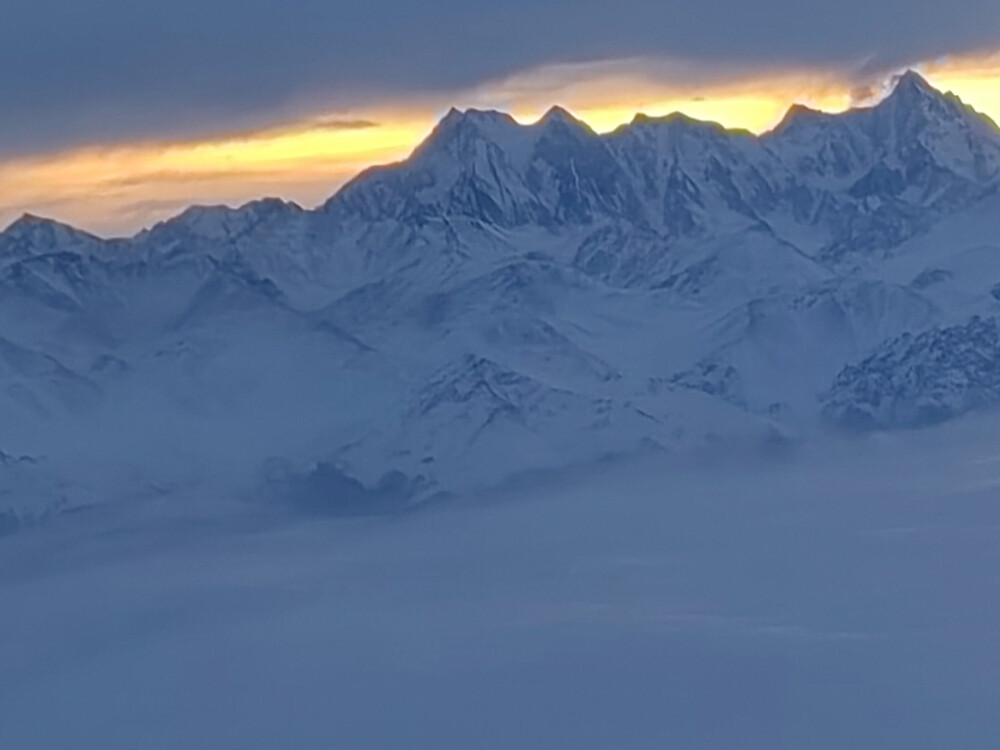 俯瞰风雪天山2