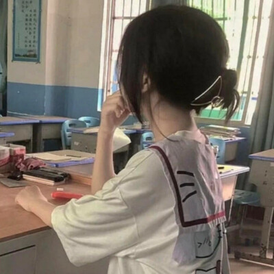 学生头像女生
可取图